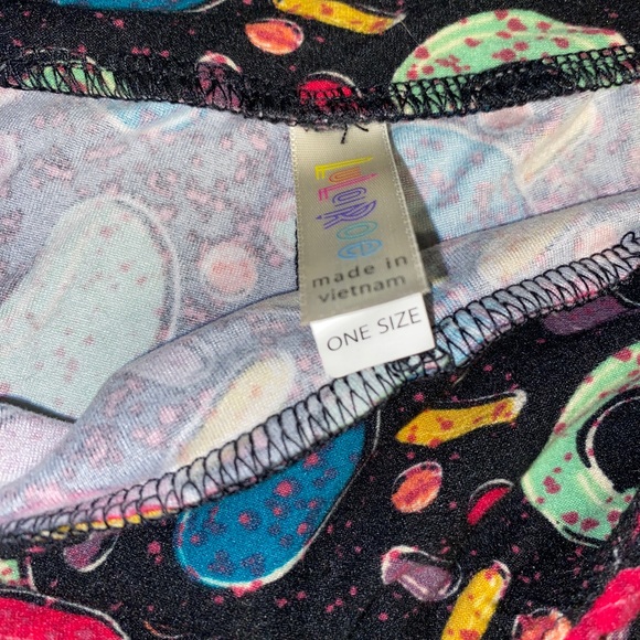 LuLaRoe (Onesize) Donut Patterned Leggings - Picture 2 of 2